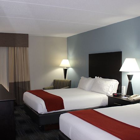 Holiday Inn Express Forsyth By Ihg Ngoại thất bức ảnh