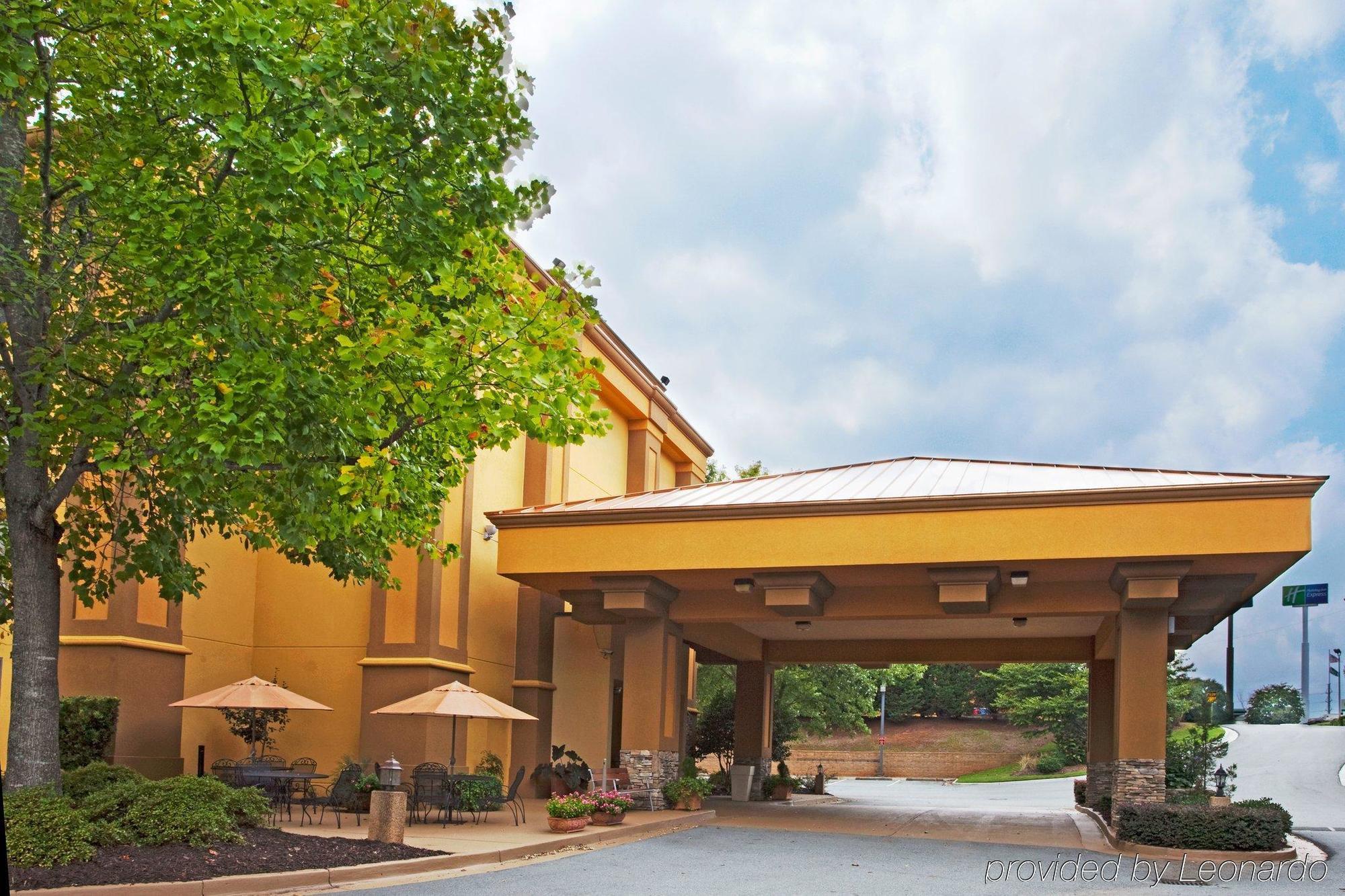 Holiday Inn Express Forsyth By Ihg Ngoại thất bức ảnh